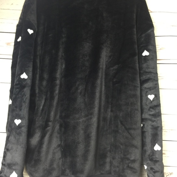 Hybrid Trendy Velvet Burnout Graphic Sweatshirt - Picture 3 of 5